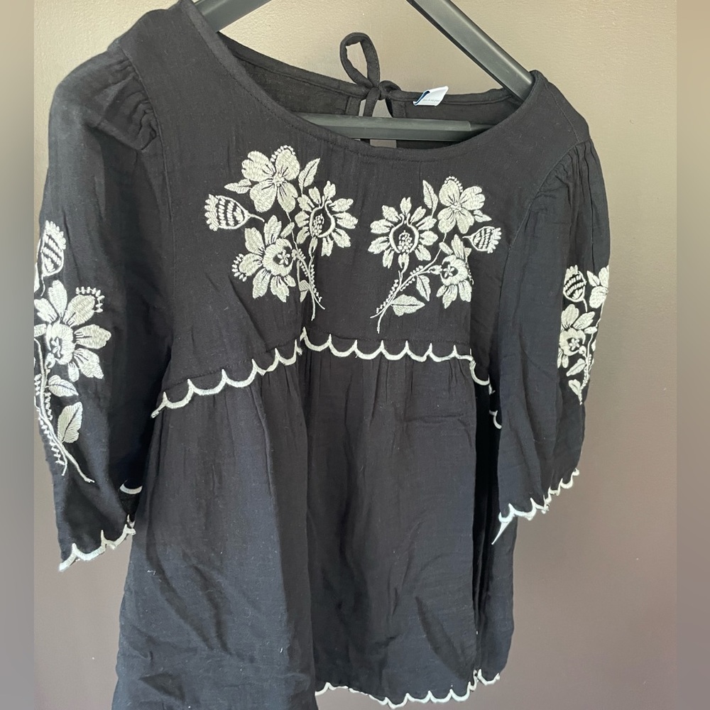 Old Navy NWT black gauzy shirt size L